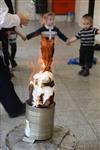 מדליקים ורוקדים סביב מדורת ל&quot;ג בעומר