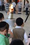 מדליקים ורוקדים סביב מדורת ל&quot;ג בעומר