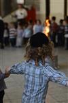 מדליקים ורוקדים סביב מדורת ל&quot;ג בעומר