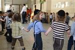 מדליקים ורוקדים סביב מדורת ל&quot;ג בעומר