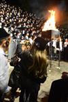 מדליקים ורוקדים סביב מדורת ל&quot;ג בעומר