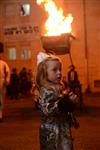 מדליקים ורוקדים סביב מדורת ל&quot;ג בעומר