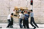 מדליקים ורוקדים סביב מדורת ל&quot;ג בעומר
