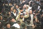 מדליקים ורוקדים סביב מדורת ל&quot;ג בעומר