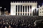 The Rebbe and Chassidim do Tashlich for the Day of Atonement