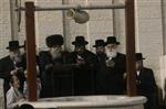 The Rebbe and Chassidim do Tashlich for the Day of Atonement