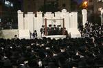 The Rebbe and Chassidim do Tashlich for the Day of Atonement