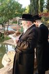 The Rebbe and Chassidim do Tashlich for the Day of Atonement