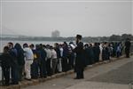 The Rebbe and Chassidim do Tashlich for the Day of Atonement