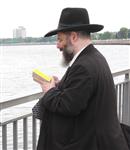 The Rebbe and Chassidim do Tashlich for the Day of Atonement