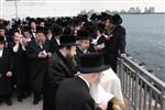 The Rebbe and Chassidim do Tashlich for the Day of Atonement